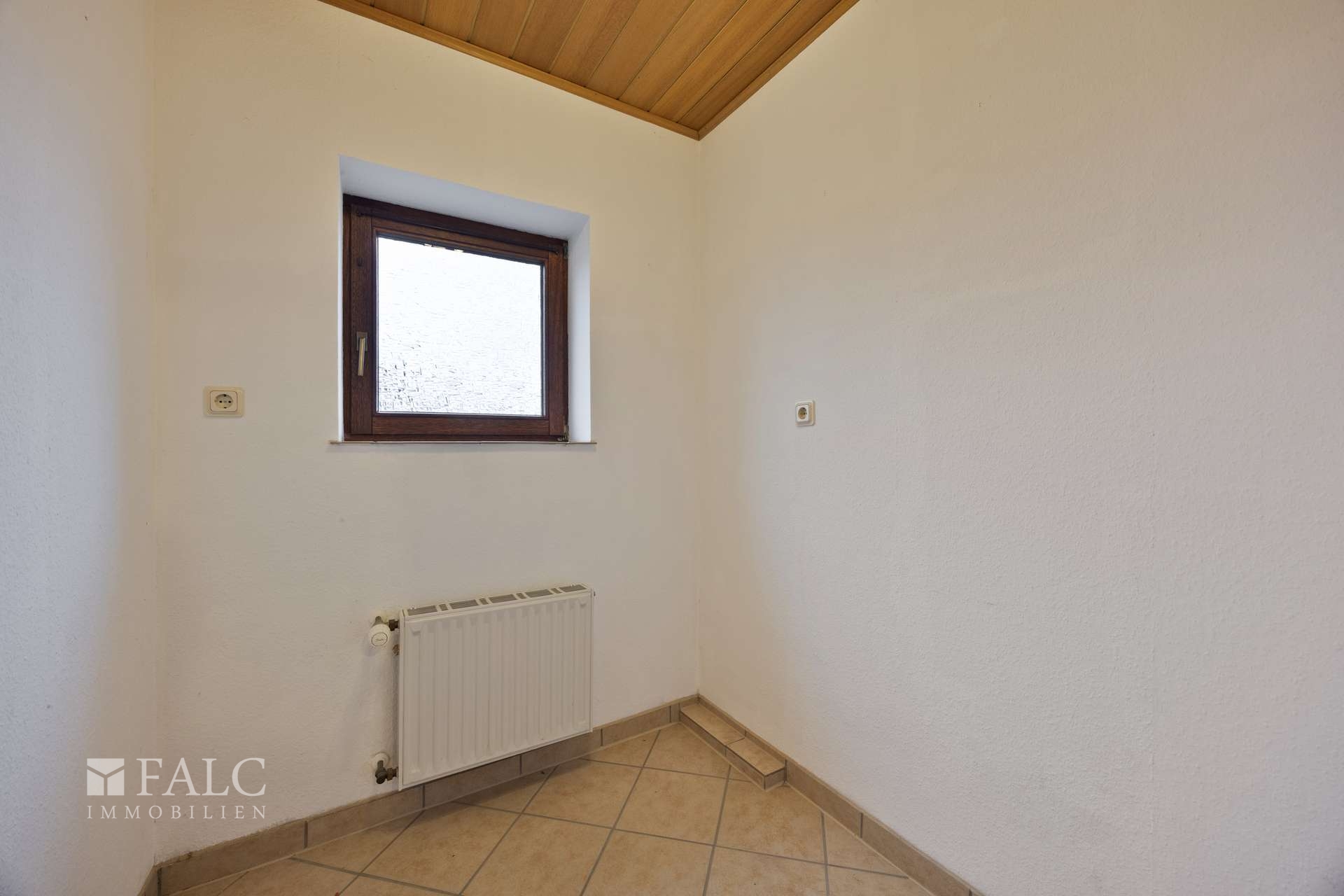 Schlafzimmer 1. OG (4)